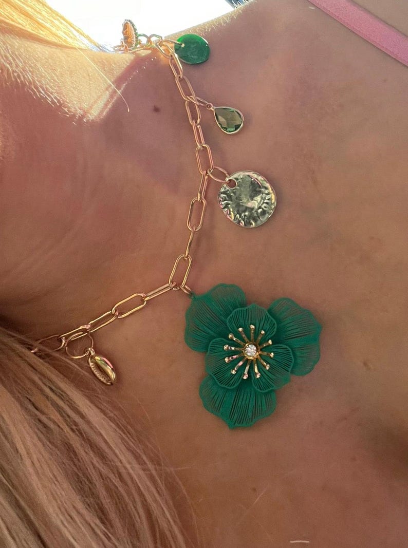 Green flower charm necklace