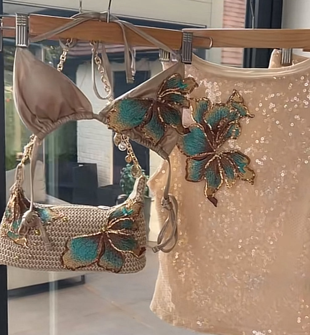 Teal blossom collection