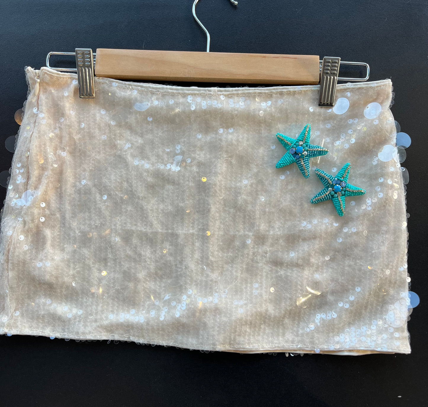 Beige double blue starfish sequin skort