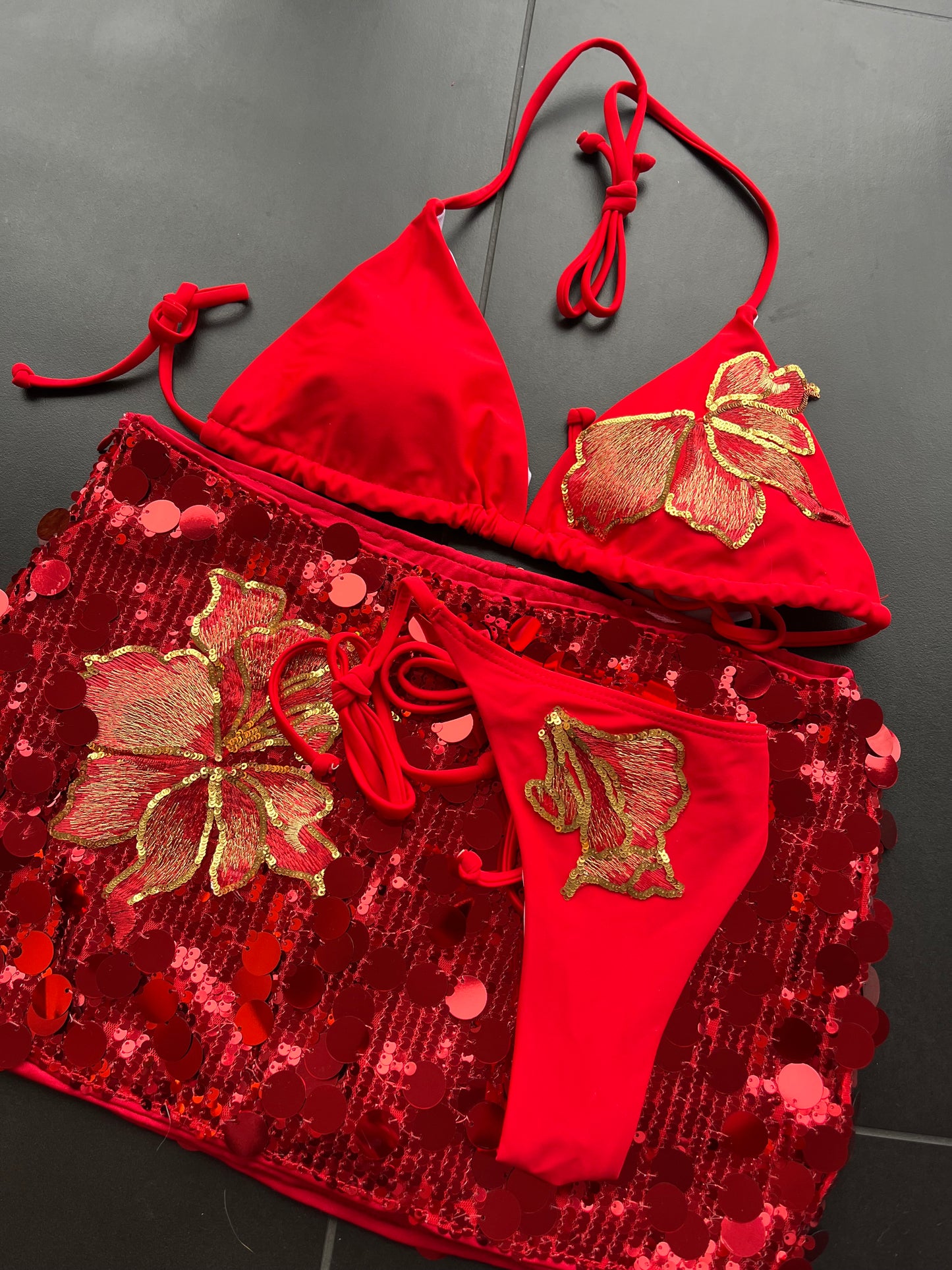Red blossom bikini