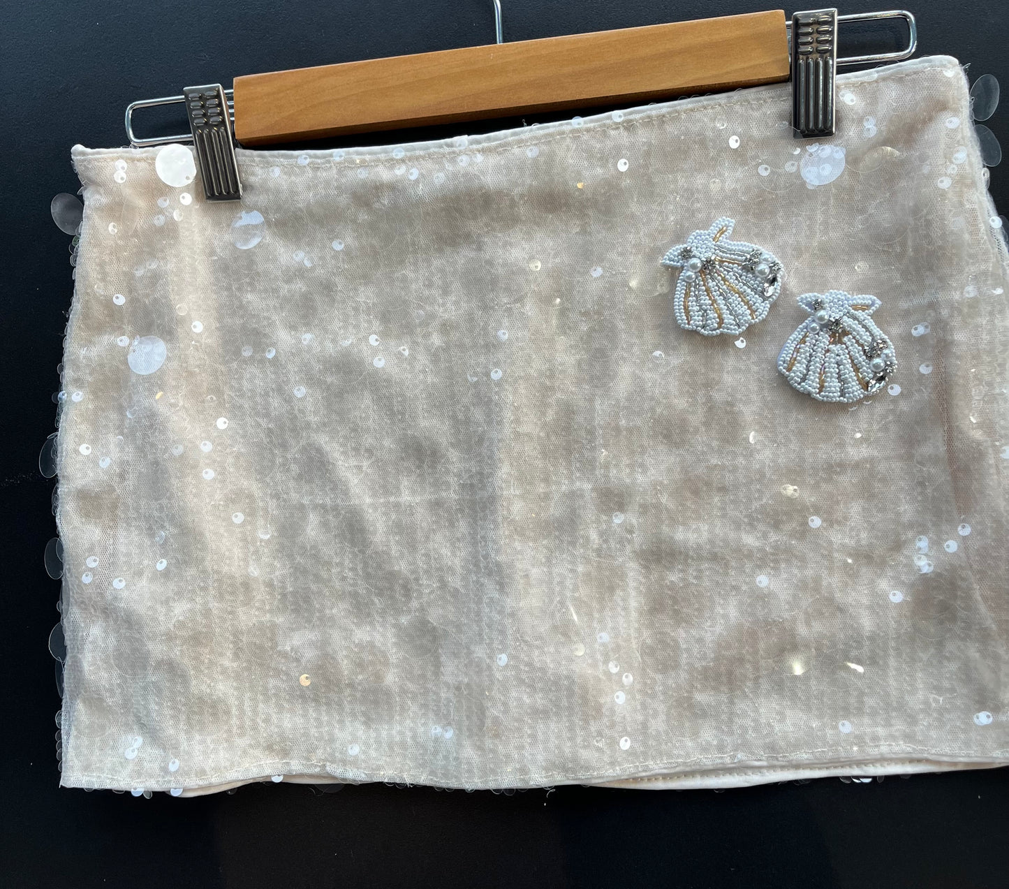 Beige beaded seashells sequin skort