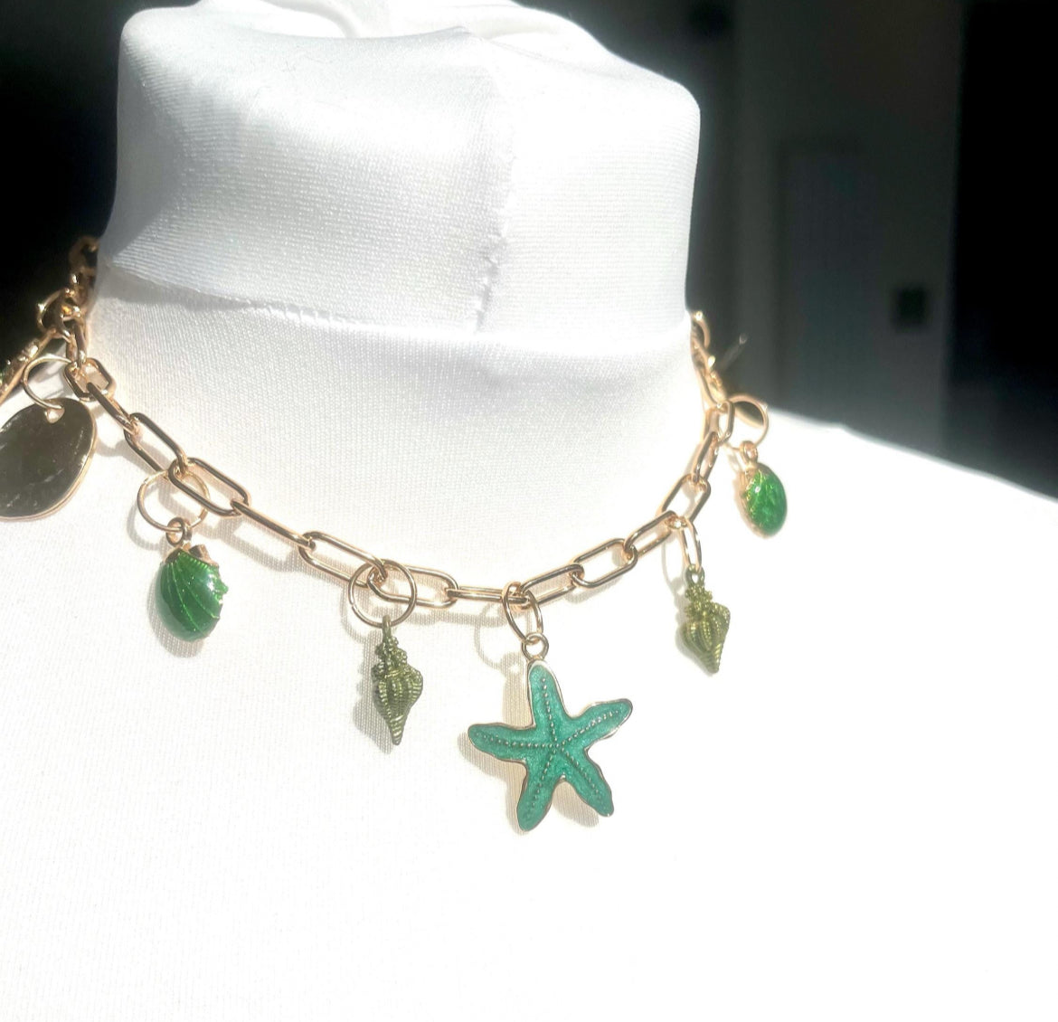 Green starfish charm necklace