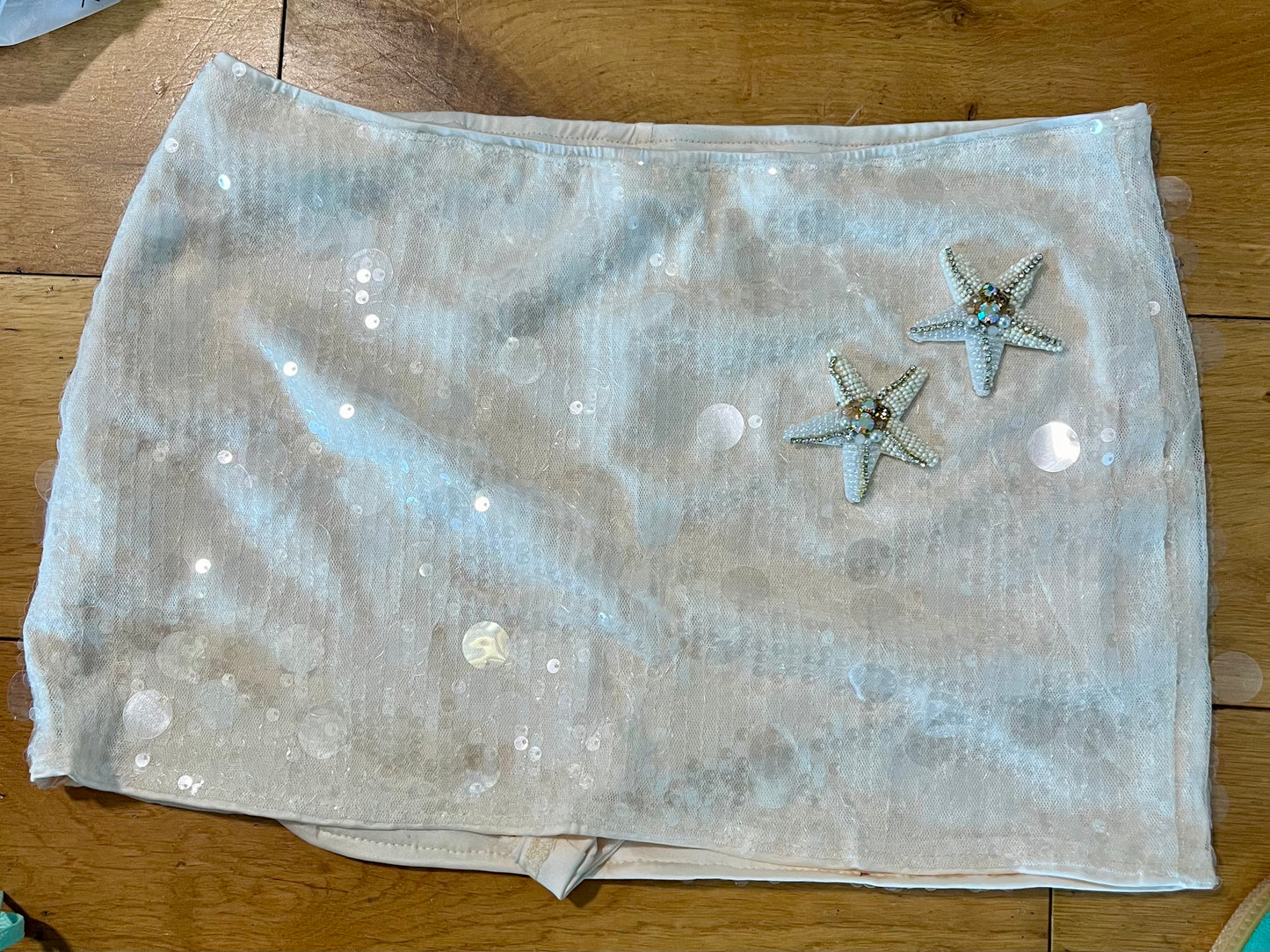 Ready to ship - Beige double cream starfish sequin skort S UK 8