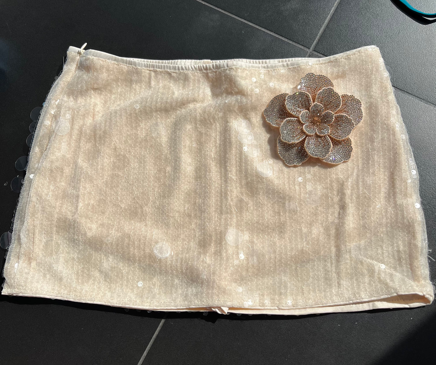 Beige Ava sequin skort