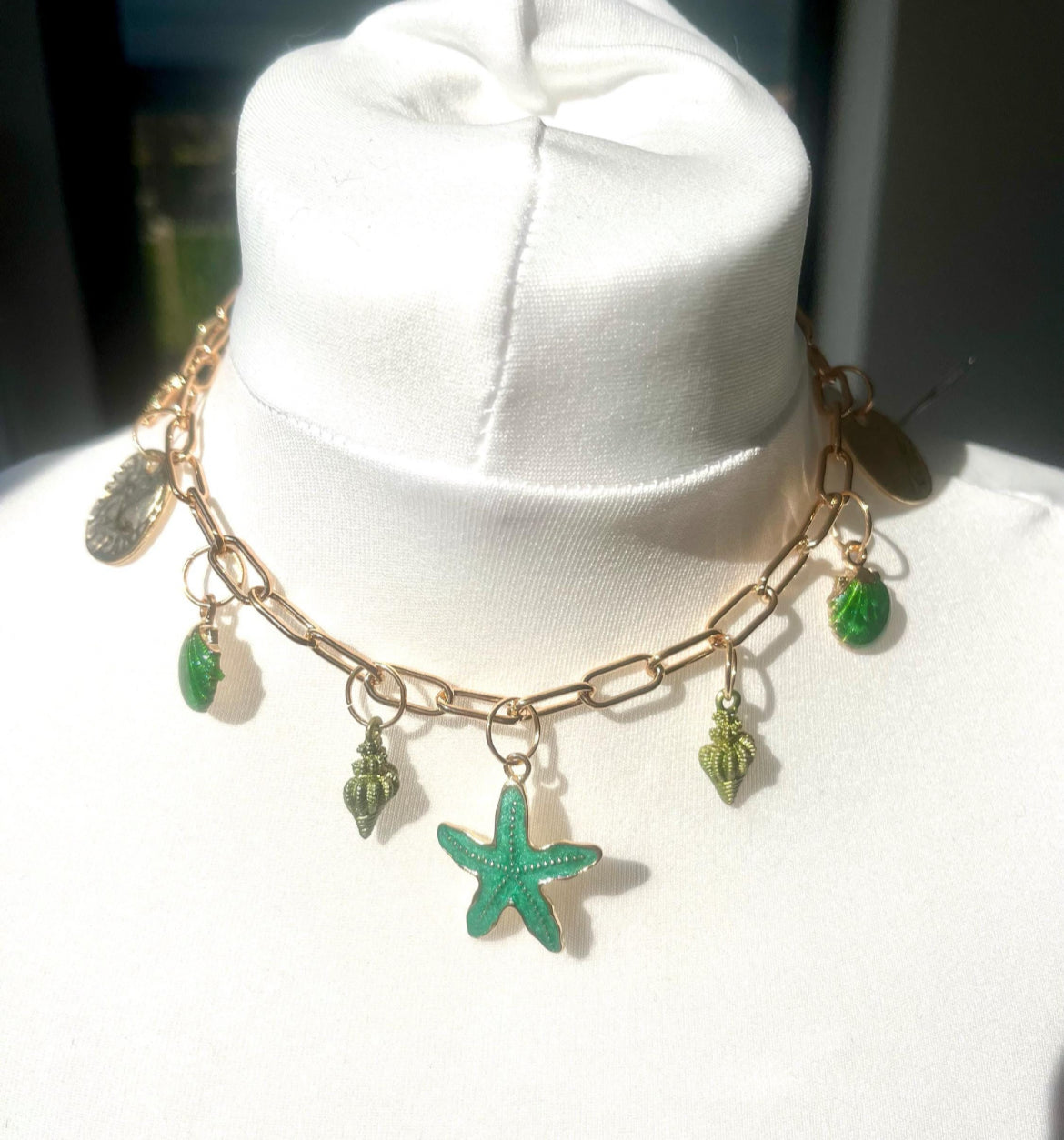 Green starfish charm necklace