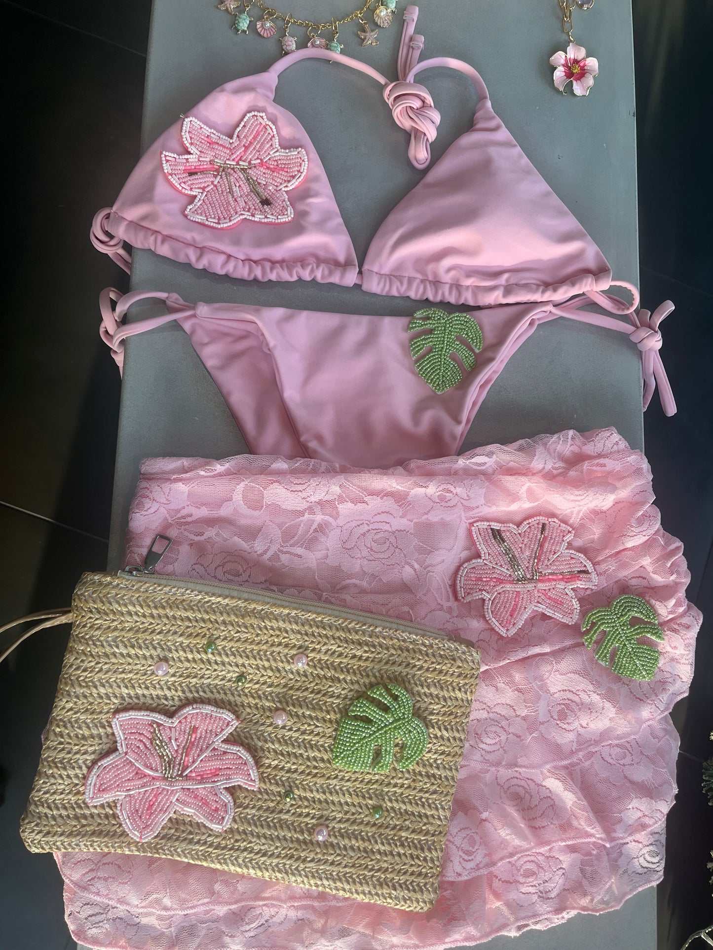 Beige beaded flora & leaf pouch / clutch bag