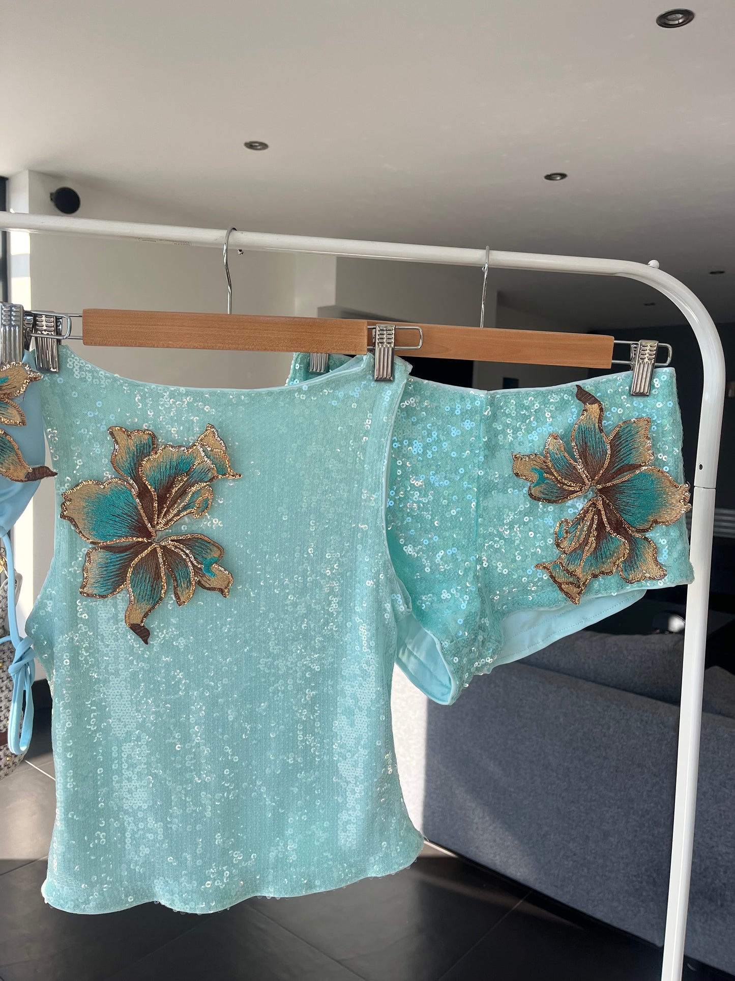 Aqua / teal blossom Tank & shorts SET