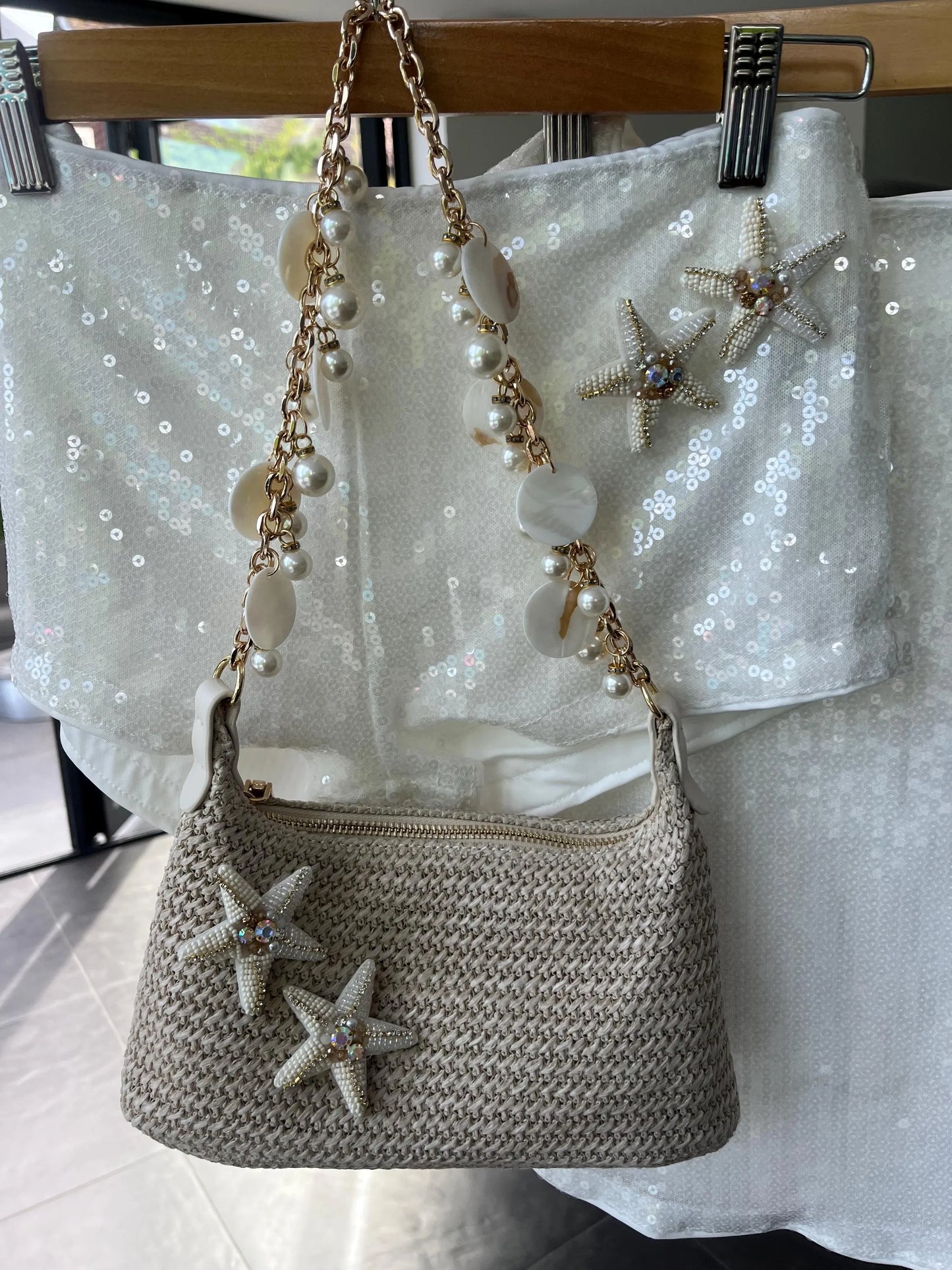 Beige double cream starfish pearls & shells charm bag