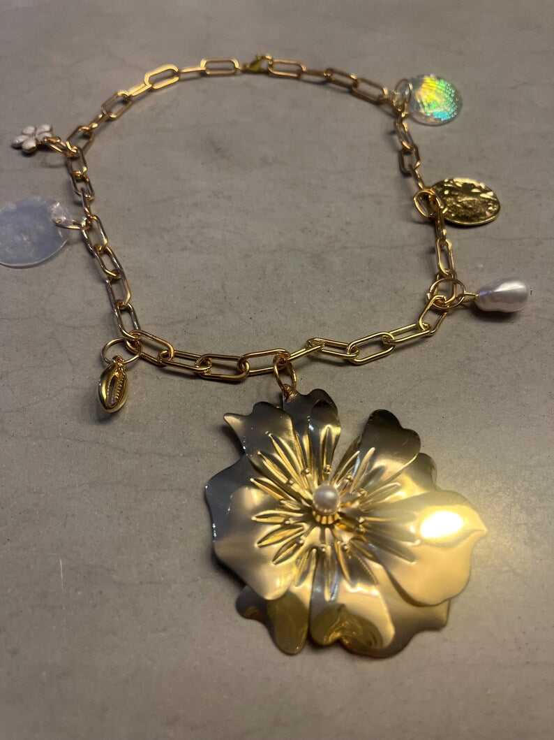 Large gold Flower charm necklace