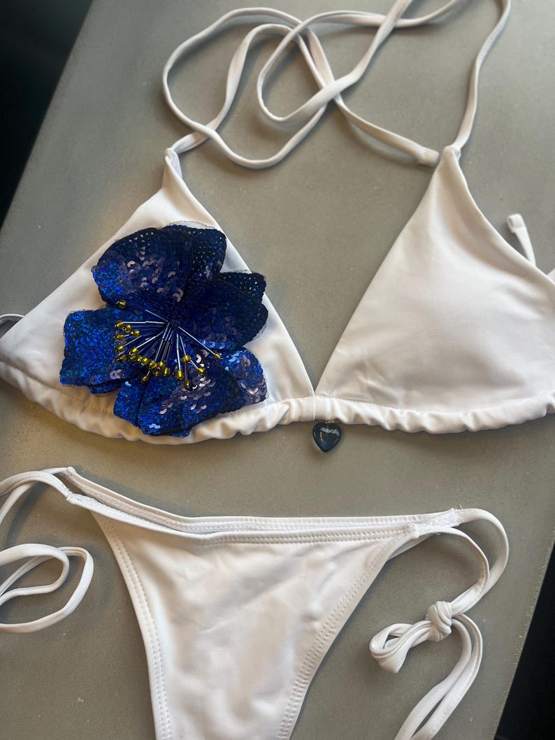 White / royal blue flora bikini