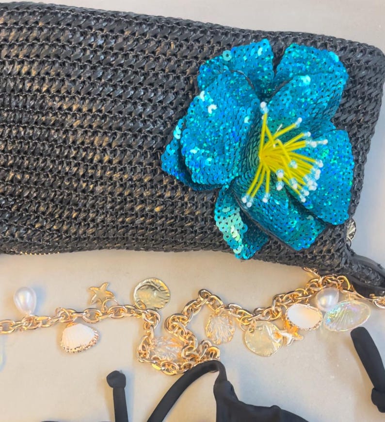 Black / turquoise flora bag