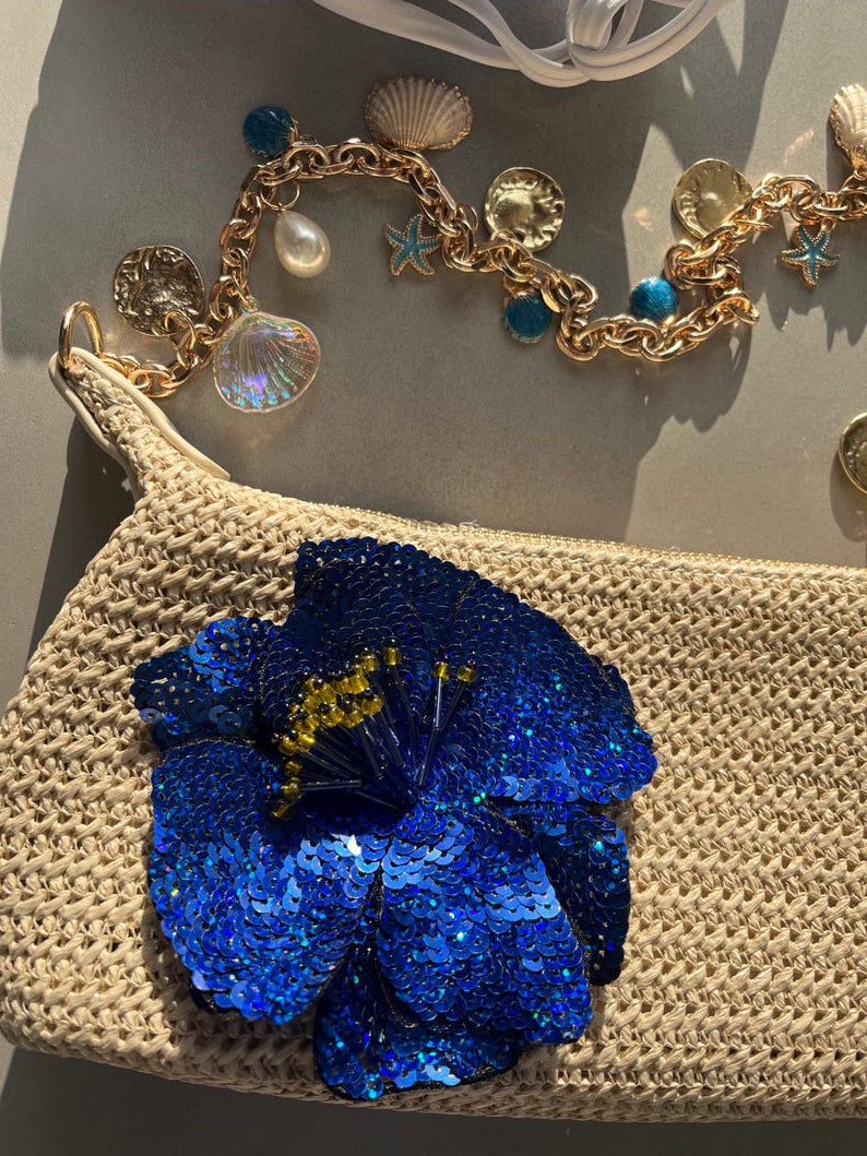 Beige / royal blue flora charm bag