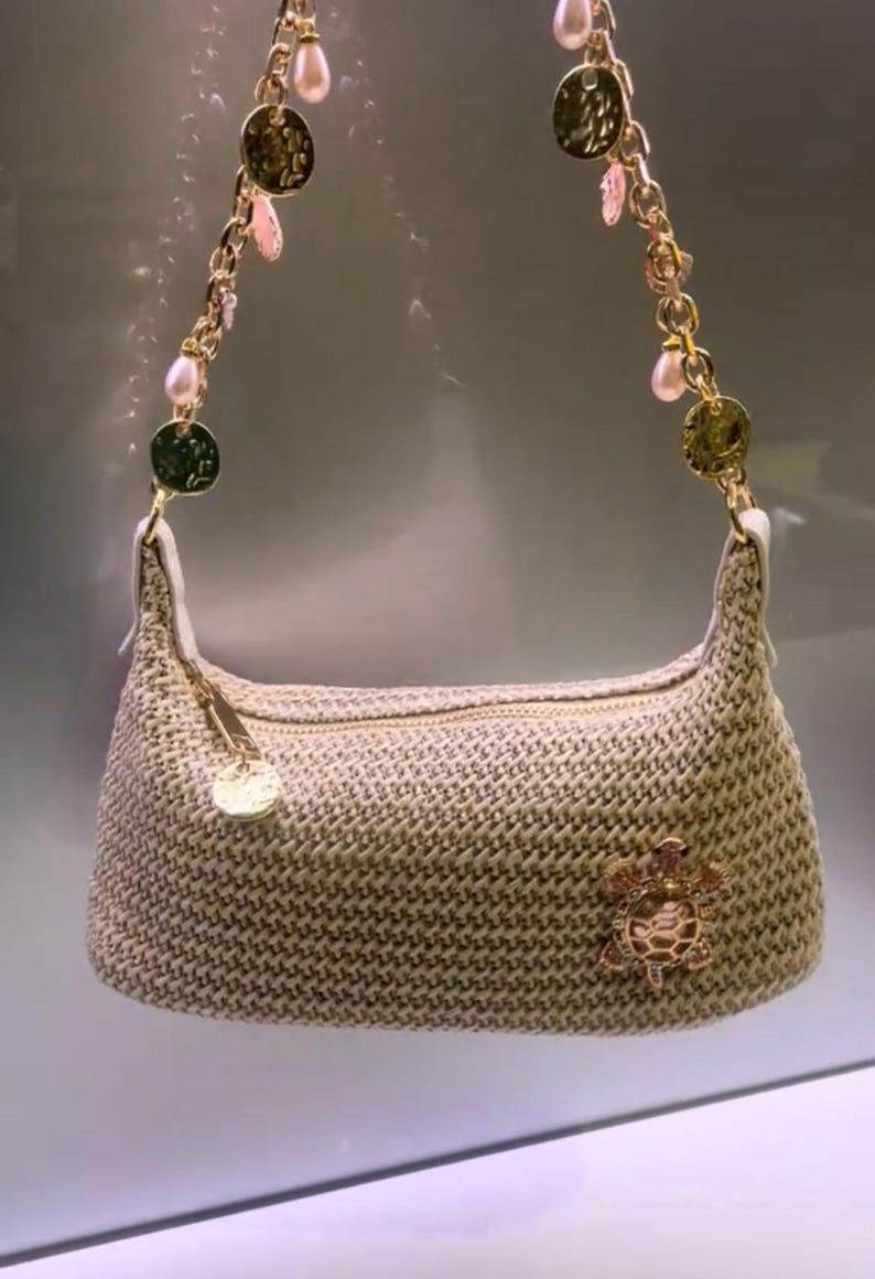 Beige / pink turtle bay bag