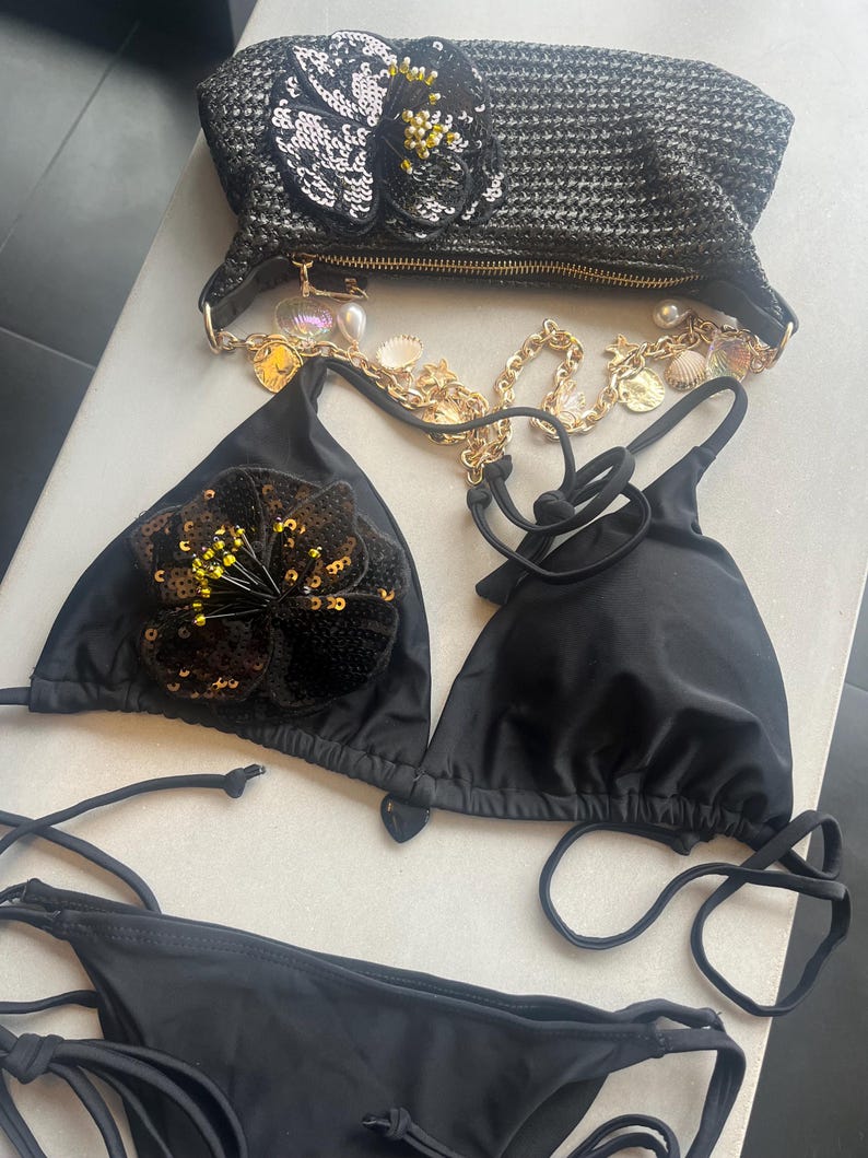 Black flora bikini