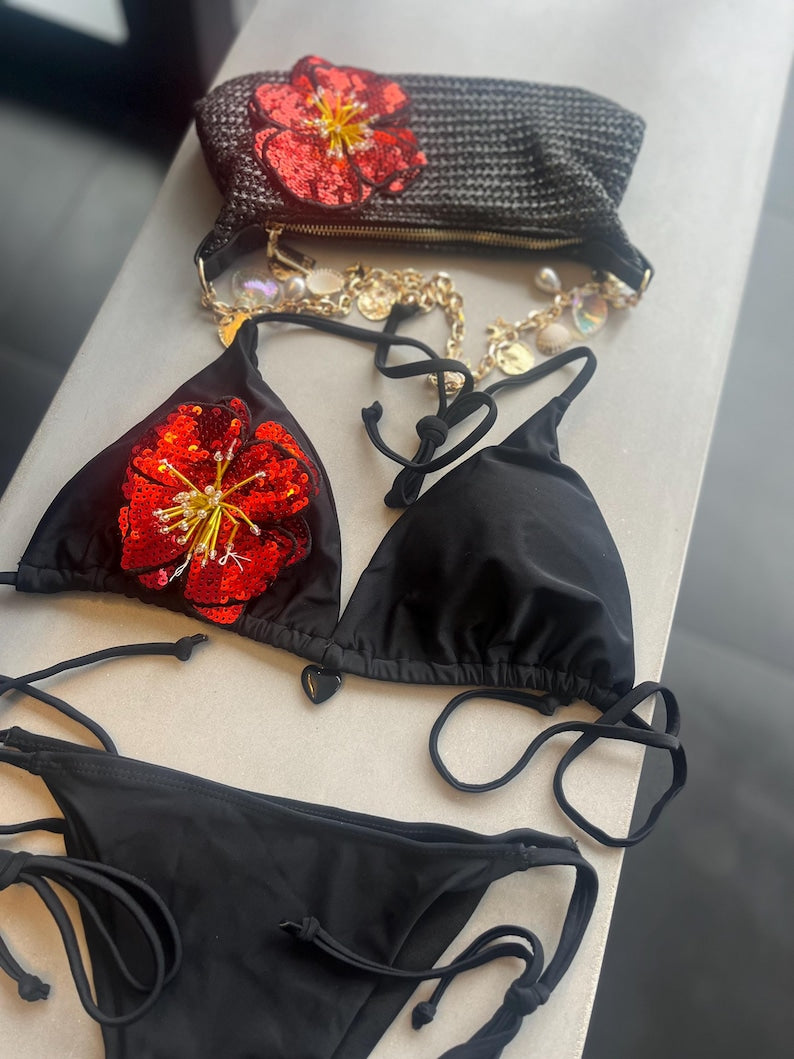Black / red flora bikini