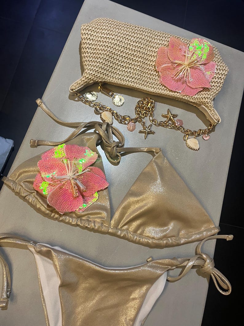 Beige / pink flora bikini