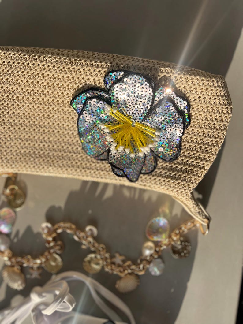 Beige / silver flora charm bag