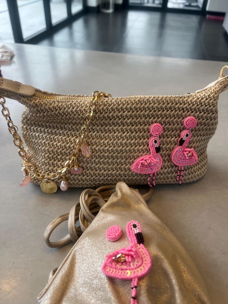Beige flamingo bag